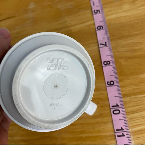 Vintage 1970s Winnie the Pooh Plastic Cup and Bowl Mid-Century - Picture 7 of 7